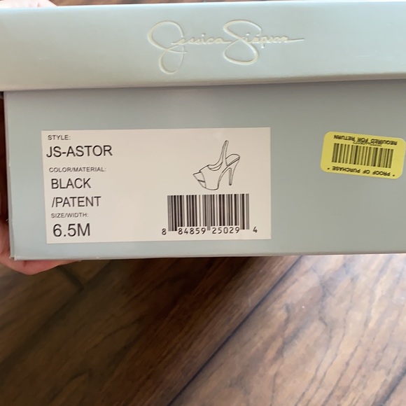 Jessica Simpson heels - Picture 3 of 3